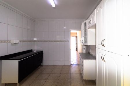 Casa para alugar com 240m², 3 quartos e 6 vagasCozinha