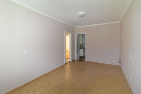 Sala de casa para alugar com 3 quartos, 240m² em Jardim Guairaca, São Paulo