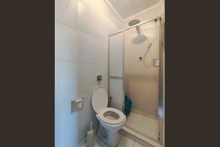 Casa à venda com 250m², 4 quartos e 2 vagas Casa à venda com 250m², 4 quartos e 2 vagasBanheiro de serviço