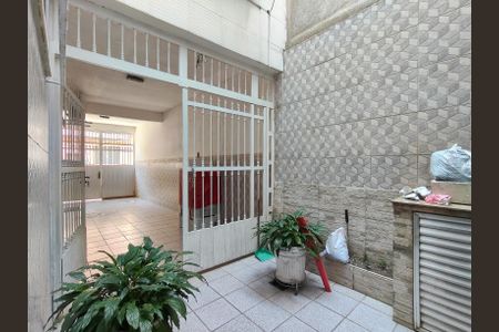 Casa à venda com 250m², 4 quartos e 2 vagas Casa à venda com 250m², 4 quartos e 2 vagasQuintal