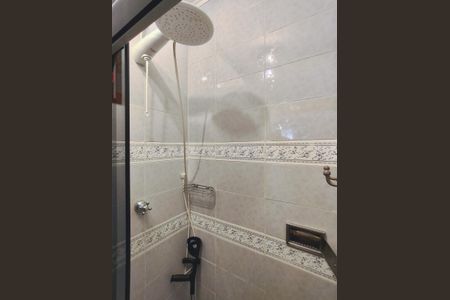 Casa à venda com 250m², 4 quartos e 2 vagas Casa à venda com 250m², 4 quartos e 2 vagasBanheiro da Suíte