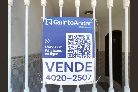 Casa à venda com 250m², 4 quartos e 2 vagas Casa à venda com 250m², 4 quartos e 2 vagasPlaca