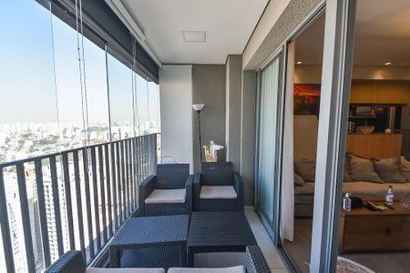 Apartamento para alugar com 75m², 1 quarto e 1 vaga Apartamento para alugar com 75m², 1 quarto e 1 vagaVaranda