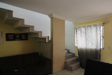 Sala  de casa à venda com 1 quarto, 170m² em Condomínio Maracanã, Santo André