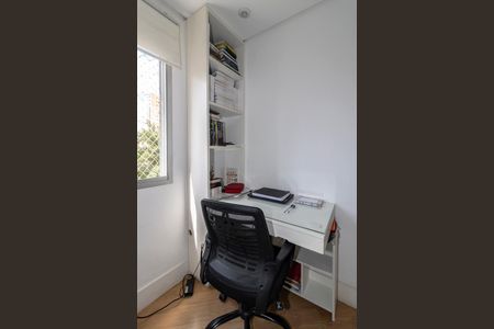 Apartamento à venda com 68m², 3 quartos e 2 vagasQuarto 2