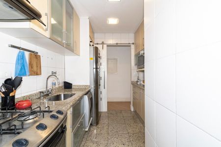 Apartamento à venda com 68m², 3 quartos e 2 vagasCozinha