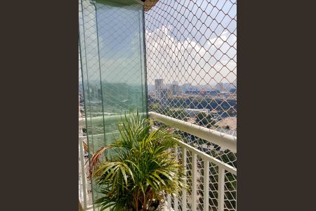 Apartamento à venda com 74m², 3 quartos e 2 vagas Apartamento à venda com 74m², 3 quartos e 2 vagasVaranda