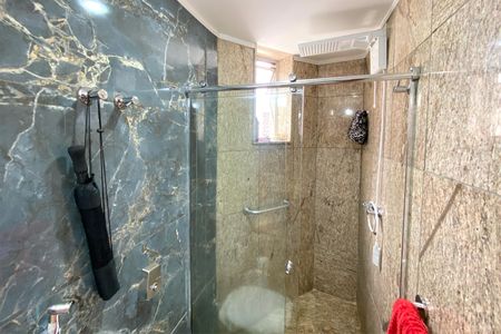 Apartamento à venda com 125m², 3 quartos e 2 vagasBanheiro da Suíte 1