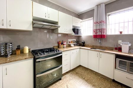 Apartamento à venda com 125m², 3 quartos e 2 vagasCozinha