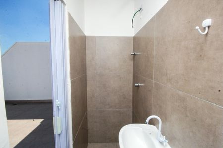 Lavabo de apartamento para alugar com 2 quartos, 69m² em Jardim Ocara, Santo André