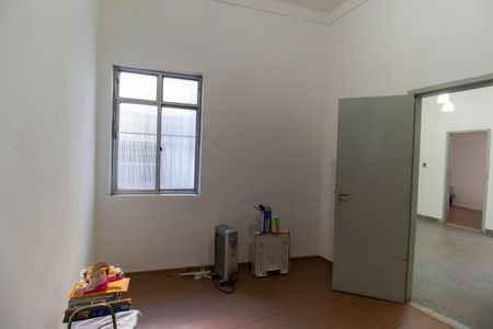 Casa à venda com 210m², 5 quartos e 1 vaga