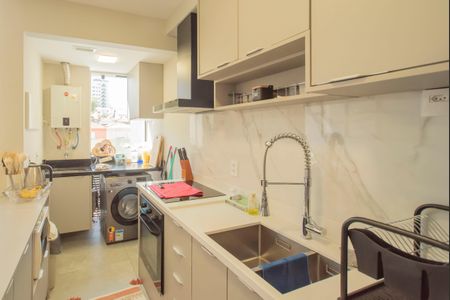 Apartamento à venda com 56m², 2 quartos e 1 vagaCozinha e Área de Serviço