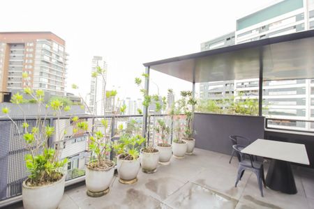 Apartamento à venda com 99m², 1 quarto e 1 vaga Apartamento à venda com 99m², 1 quarto e 1 vagaTerraço
