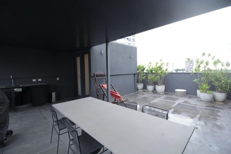 Apartamento à venda com 150m², 1 quarto e 1 vaga Apartamento à venda com 150m², 1 quarto e 1 vagaTerraço