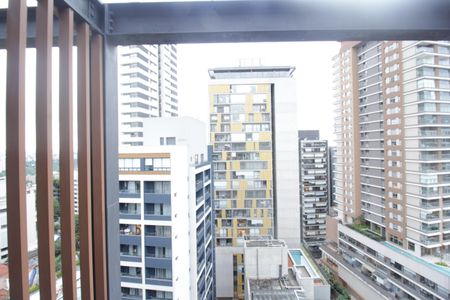 Apartamento à venda com 150m², 1 quarto e 1 vaga Apartamento à venda com 150m², 1 quarto e 1 vagaVista da Sacada