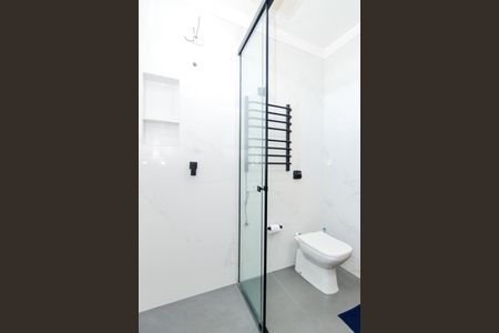 Casa à venda com 205m², 2 quartos e 2 vagasBanheiro