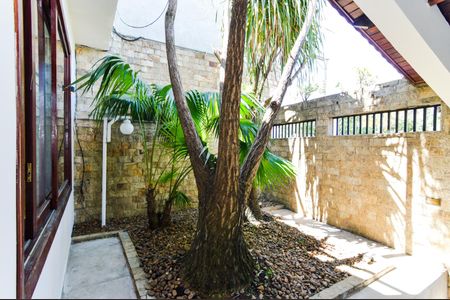 Casa à venda com 205m², 2 quartos e 2 vagasJardim