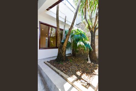 Casa à venda com 205m², 2 quartos e 2 vagasJardim