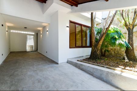 Casa à venda com 205m², 2 quartos e 2 vagasGaragem
