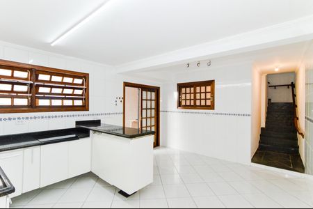Casa à venda com 205m², 2 quartos e 2 vagasCozinha