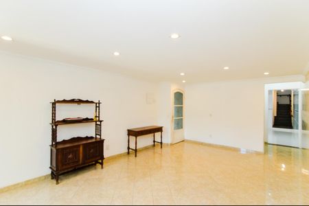 Sala de casa para alugar com 2 quartos, 205m² em Jardim Rosa de Franca, Guarulhos