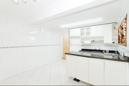 Casa à venda com 205m², 2 quartos e 2 vagasCozinha