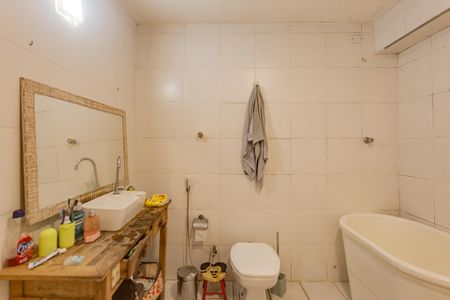Apartamento à venda com 77m², 2 quartos e 1 vaga Apartamento à venda com 77m², 2 quartos e 1 vagaBanheiro