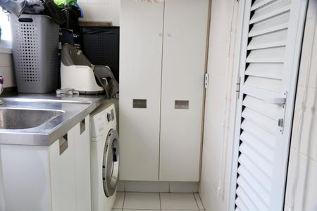 Apartamento à venda com 106m², 3 quartos e 2 vagasÁrea de serviço 