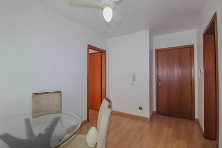 Sala de casa de condomínio à venda com 1 quarto, 36m² em Vila Nova, Porto Alegre