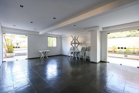 Apartamento à venda com 56m², 2 quartos e 1 vagaÁrea comum - Salão de festas