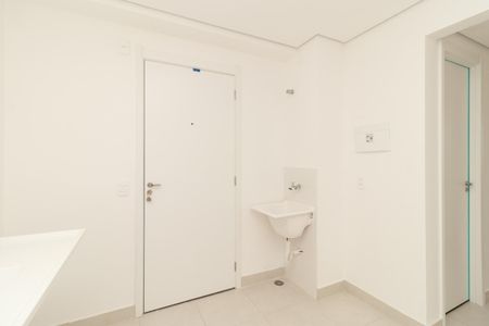 Apartamento para alugar com 32m², 2 quartos e sem vaga Apartamento para alugar com 32m², 2 quartos e sem vagaCozinha e Área de Serviço