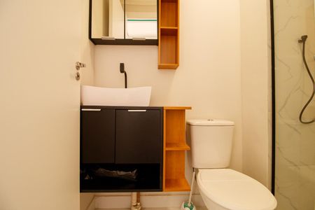 Apartamento para alugar com 32m², 2 quartos e sem vaga Apartamento para alugar com 32m², 2 quartos e sem vagaBanheiro