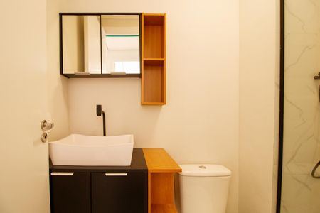 Apartamento para alugar com 32m², 2 quartos e sem vaga Apartamento para alugar com 32m², 2 quartos e sem vagaBanheiro