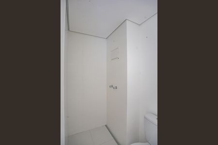 Apartamento à venda com 57m², 2 quartos e 1 vaga Apartamento à venda com 57m², 2 quartos e 1 vagaBanheiro Social