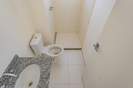 Apartamento à venda com 57m², 2 quartos e 1 vaga Apartamento à venda com 57m², 2 quartos e 1 vagaBanheiro da Suíte