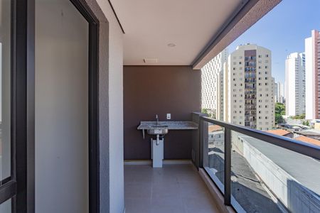 Apartamento à venda com 57m², 2 quartos e 1 vaga Apartamento à venda com 57m², 2 quartos e 1 vagaVaranda