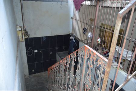 Casa à venda com 40m², 1 quarto e sem vagaEscada