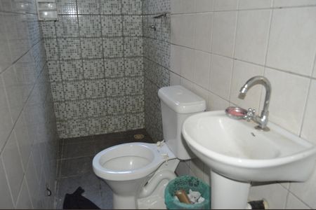Banheiro de casa para alugar com 1 quarto, 40m² em Veloso, Osasco