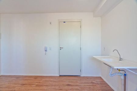 Apartamento para alugar com 32m², 2 quartos e sem vaga Apartamento para alugar com 32m², 2 quartos e sem vagaSala e cozinha