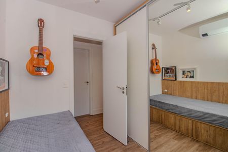 Apartamento à venda com 74m², 2 quartos e 1 vaga Apartamento à venda com 74m², 2 quartos e 1 vagaQuarto