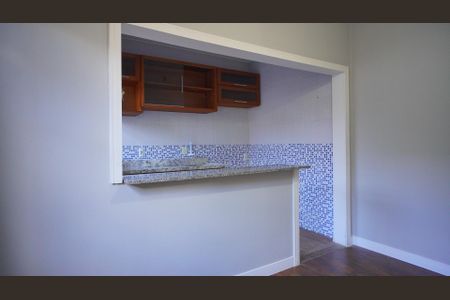 Apartamento à venda com 77m², 2 quartos e 1 vagaCozinha 