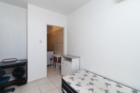Sala/Quarto de apartamento para alugar com 1 quarto, 20m² em Centro Histórico, Porto Alegre