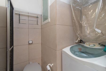 Banheiro de apartamento para alugar com 1 quarto, 20m² em Centro Histórico, Porto Alegre