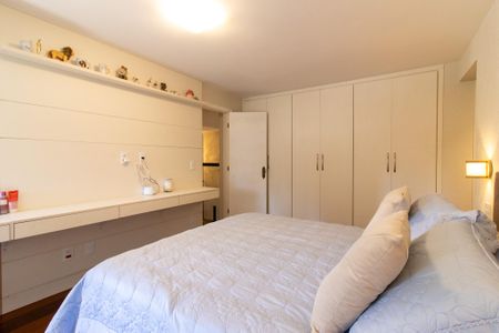 Apartamento para alugar com 190m², 3 quartos e 2 vagasSuite