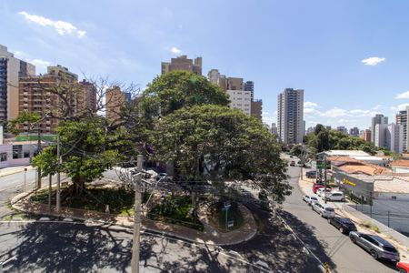 Apartamento para alugar com 190m², 3 quartos e 2 vagasVaranda
