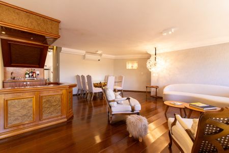 Apartamento para alugar com 190m², 3 quartos e 2 vagasSala