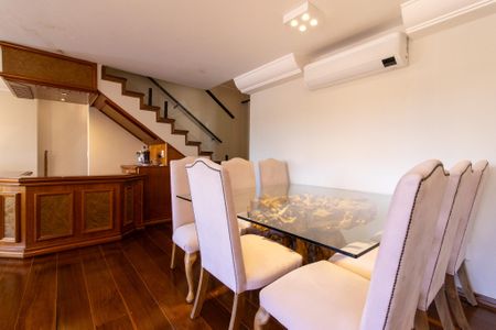 Apartamento para alugar com 190m², 3 quartos e 2 vagasSala