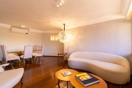 Apartamento para alugar com 190m², 3 quartos e 2 vagasSala