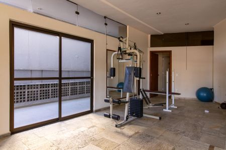Apartamento para alugar com 190m², 3 quartos e 2 vagasÁrea comum - Academia