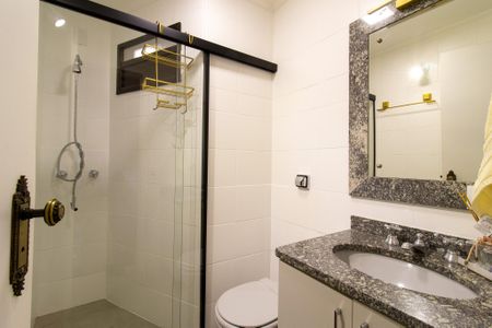 Apartamento para alugar com 190m², 3 quartos e 2 vagasBanheiro